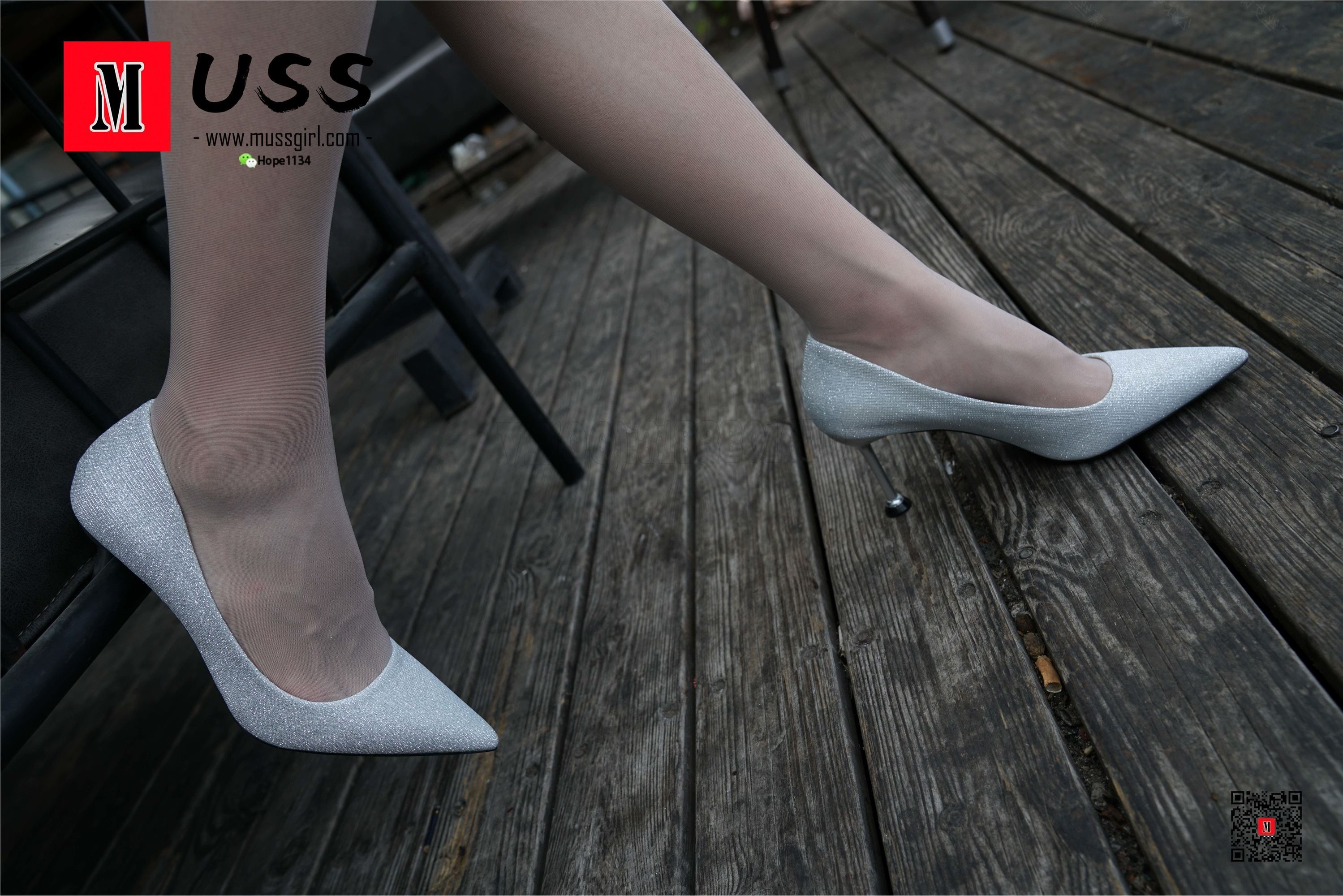 MussGirl慕丝女郎 NO.017 白衣护士与白丝的绝美邂逅小贤